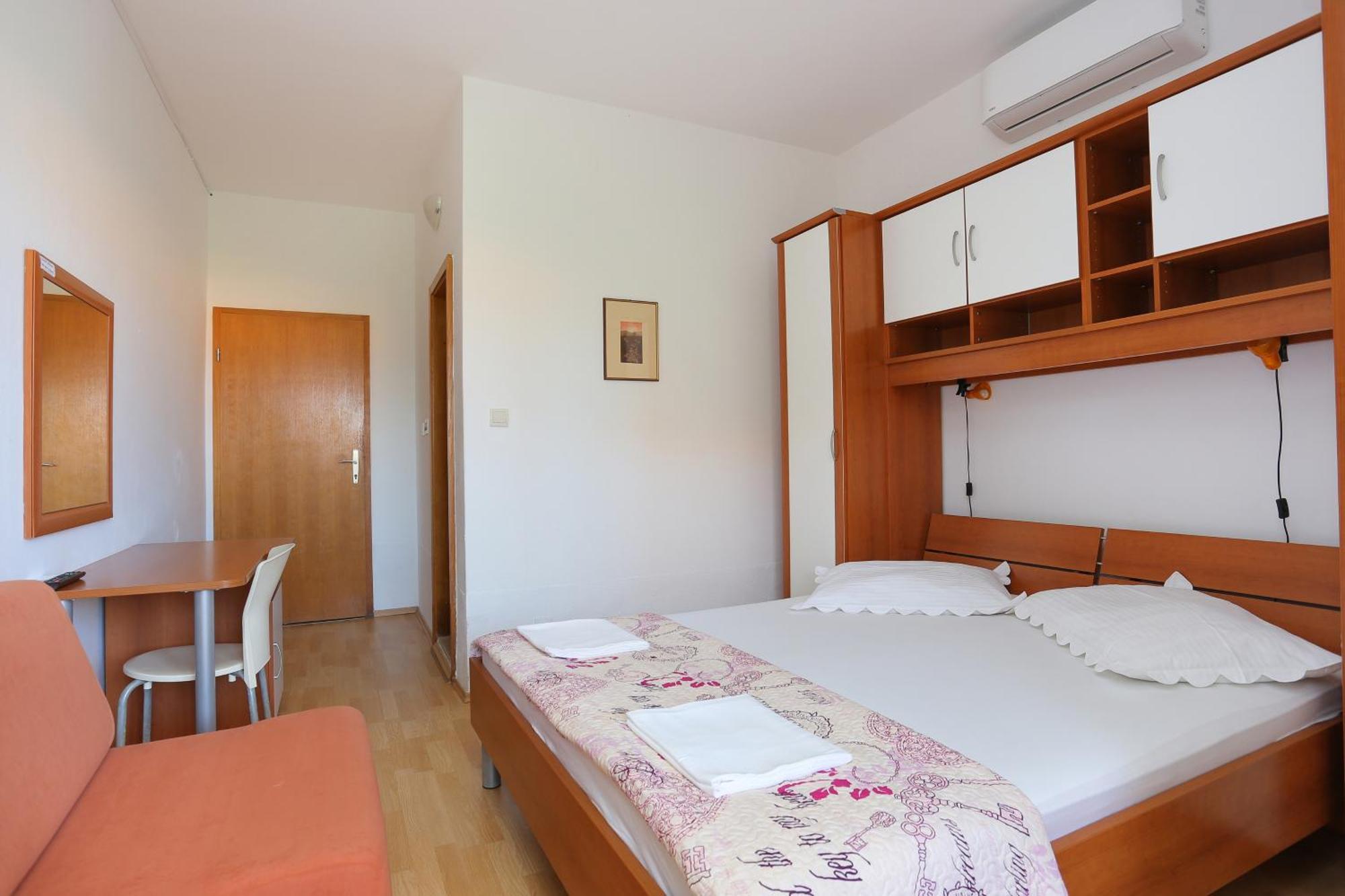 Apartments By The Sea Zivogosce - Blato, Makarska - 1057 Blato  部屋 写真