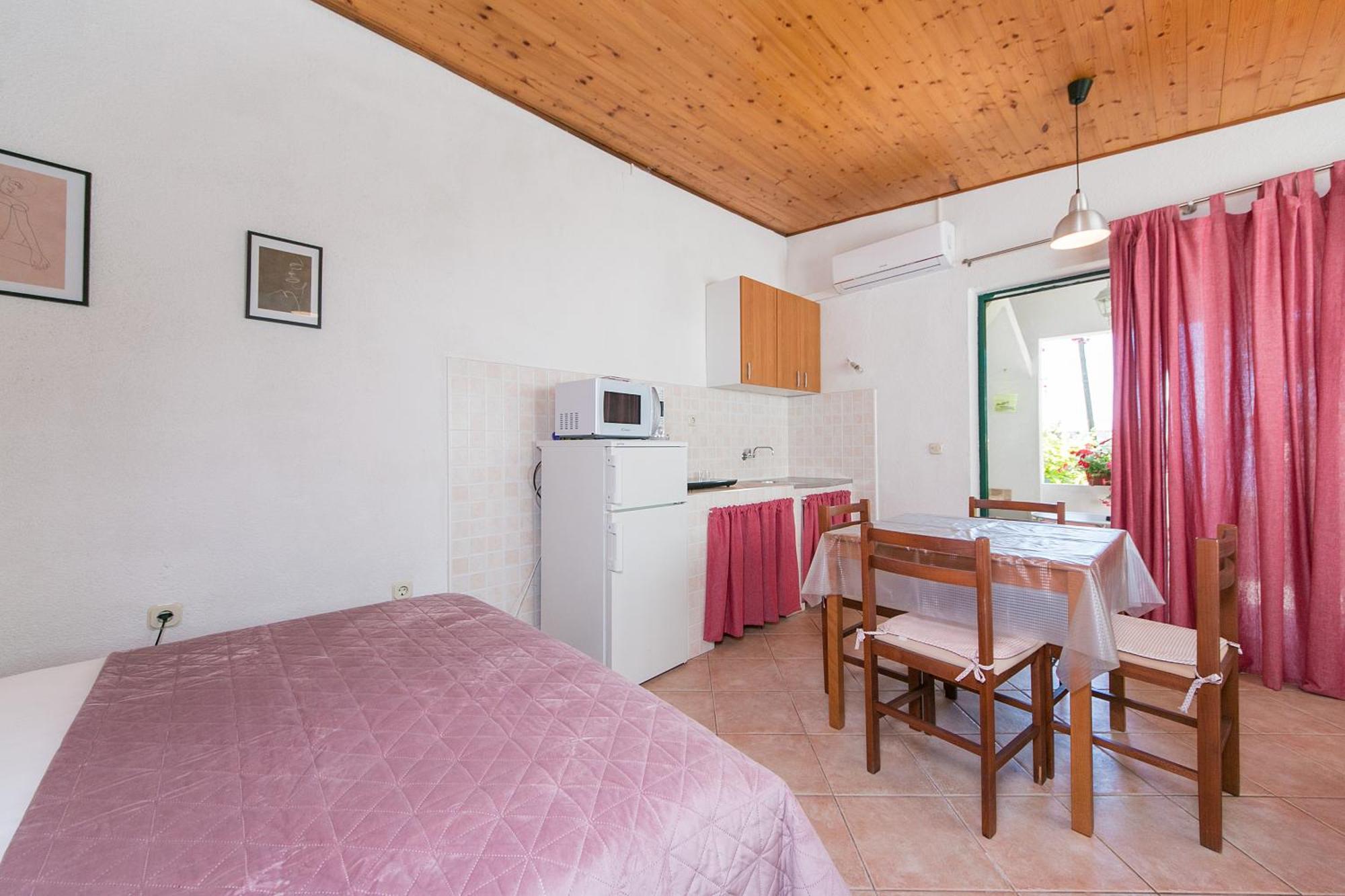 Apartments By The Sea Zivogosce - Blato, Makarska - 1057 Blato  部屋 写真