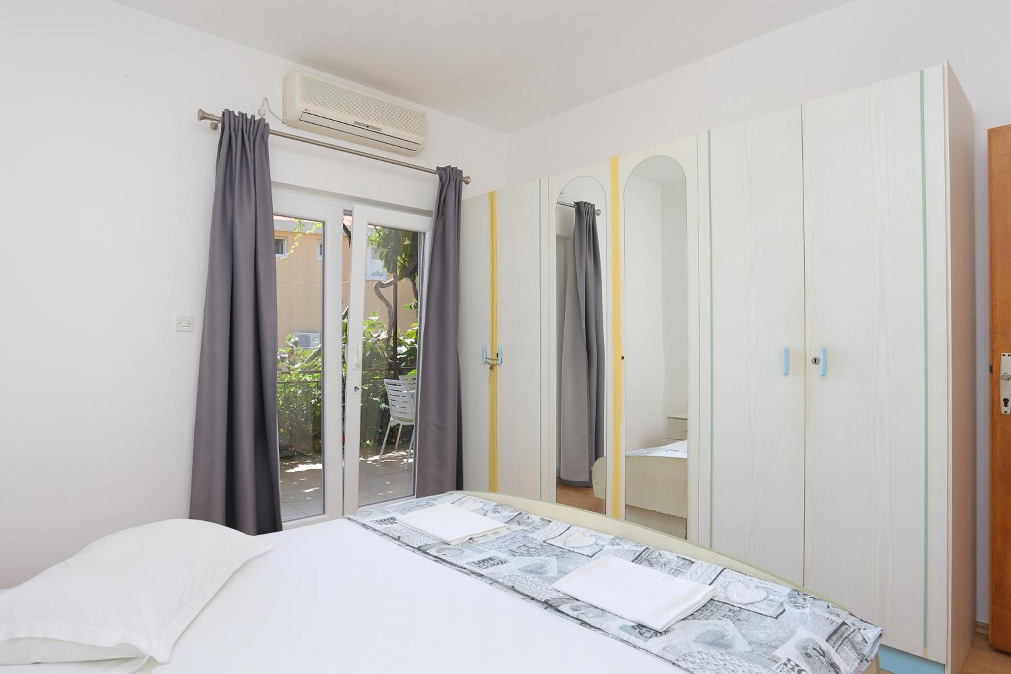 Apartments By The Sea Zivogosce - Blato, Makarska - 1057 Blato  部屋 写真